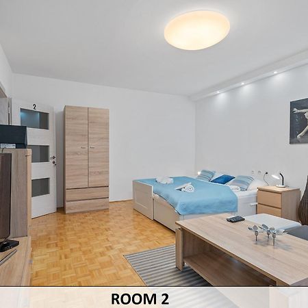 Apartman I Sobe Sofi With Common Kitchen Bathroom And Toilet Zágráb Kültér fotó